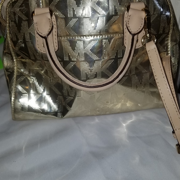 Michael Kors w/card pouch - Picture 6 of 6